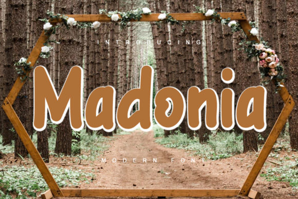 Madonia: A Script Handwritten Font for Editorial Expression